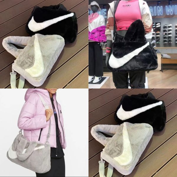 NIKE HAND BAG
